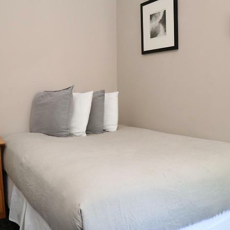 Stylish Downtown Studio, #32 Бостон Экстерьер фото